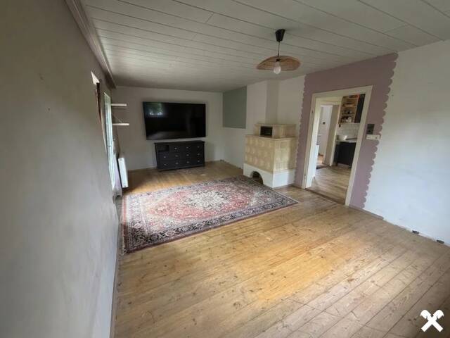 Immobilie in Freinberg - Wohnhaus mit Entwicklungspotential und Garten - Bild 1
