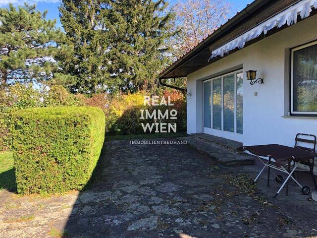 Immobilie in Wilfersdorf - Wilfersdorf - Haus/Baugrund in Traumruhelage mit Fernblick und externer Garage - Bild 2