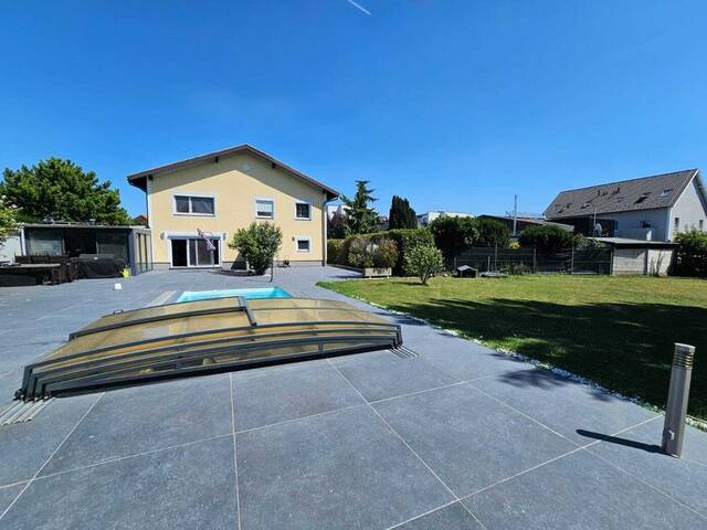Immobilie in Brunn am Gebirge - Einfamilienhaus mit hochwertiger Ausstattung, Wintergarten, Pool und ca. 1600m² Eigengrund! - Bild 2