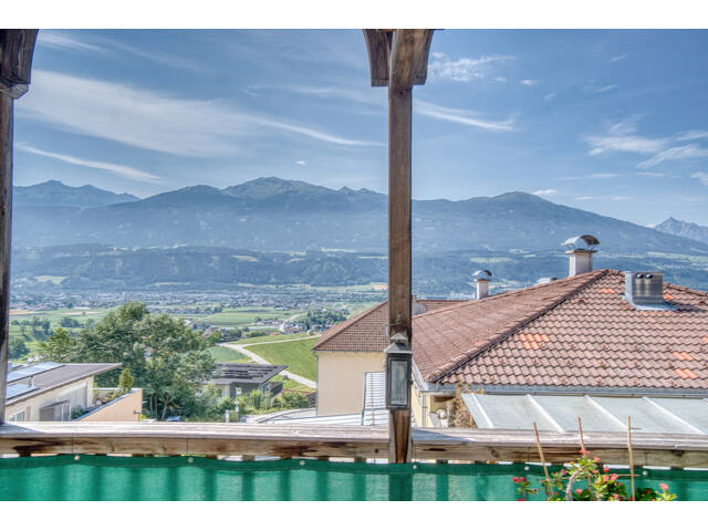 Immobilie in Thaur - Großzügige 5-Zimmer-Wohnung in Ruhelage mit Bergblick in Thaur - Bild 0