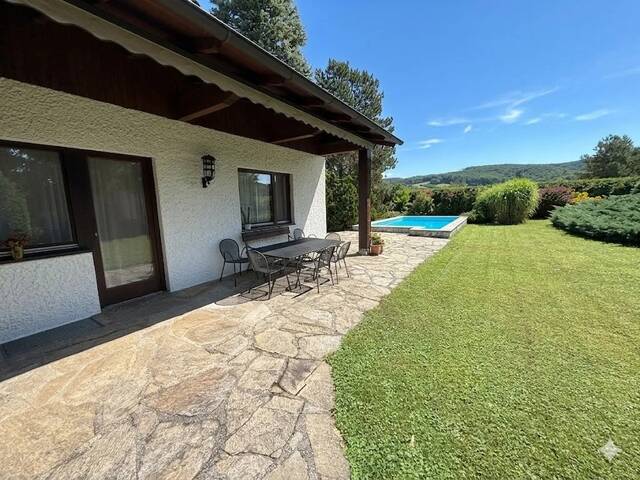 Immobilie in Wilfersdorf - 218m² Wohnnutzfläche & 823m² Grundfläche: Einfamilienhaus mit Pool & Sauna, in Wilfersdorf bei Tulln - Bild 0