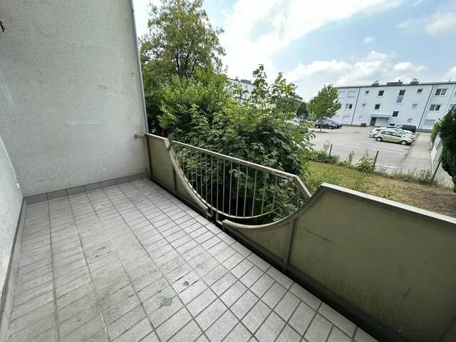 Immobilie in Enns - Charmante Maisonettewohnung mit 95 m² und Loggia in Enns – Adaptierungsbedürftig mit großem Potenzial! - Bild 2