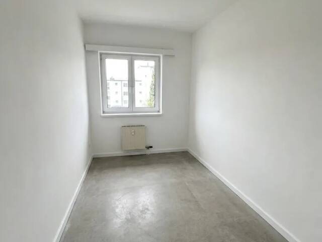 Immobilie in Enns - Charmante Maisonettewohnung mit 95 m² und Loggia in Enns – Adaptierungsbedürftig mit großem Potenzial! - Bild 4