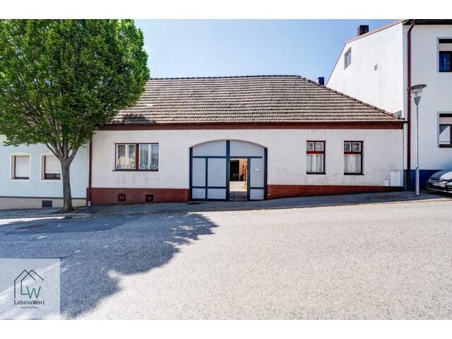 Immobilie in Mörbisch am See - Familienhaus mit Werkstatt - Platz für Ihre Familie und Ihre Leidenschaft - Bild 1
