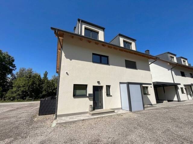 Immobilie in Heiligenstatt - Vermietbare Doppelhaushälfte mit Carport und Smart-Home - Bild 0