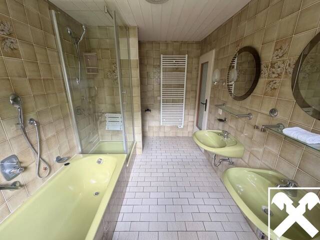 Immobilie in Freinberg - Wohnhaus mit Entwicklungspotential und Garten - Bild 2