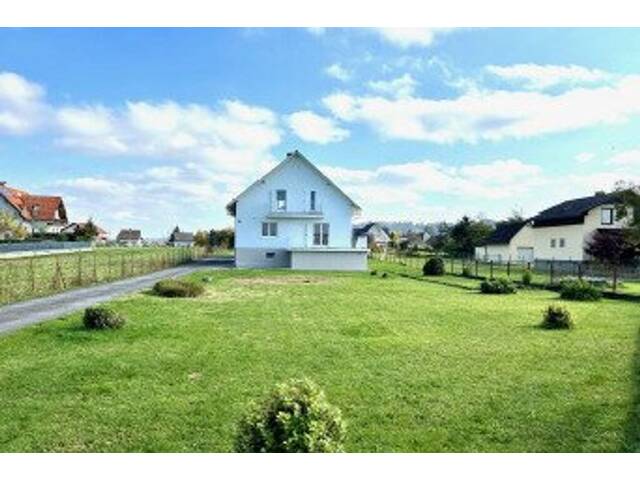 Immobilie in Fernitz - Einfamilienhaus mit zwei Garagen in Fernitz! Grundstück ca.1430m²! Erstbezug nach Sanierung! Provisionsfrei! - Bild 3