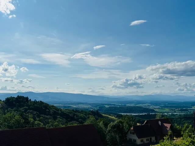 Immobilie in Mitteregg - ##STERISCHE TOSKANA--RARITÄT--WOHNOASE mit PANORAMABLICK--KACHELOFEN--parkähnlichen GARTEN--GARAGE !!## - Bild 0