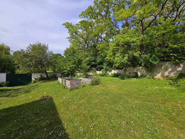 Immobilie in Grabern - Großzügige Liegenschaft auf 4.361 m² Bauland – zwei Wohneinheiten, großer Garten, Nebengebäude und idyllischer Innenhof - Bild 3