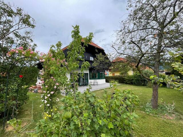 Immobilie in Krieglach - Tolles Einfamilienhaus mit Balkon, Terrasse und wunderschönem Garten in Krieglach zu verkaufen! - Bild 2