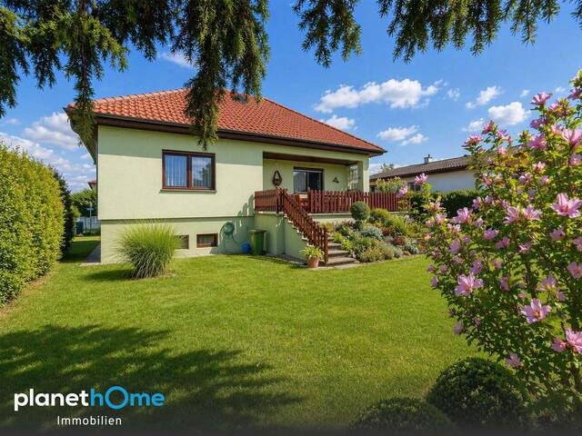 Immobilie in Schönkirchen-Reyersdorf - Chill & Grill in Schönkirchen-Reyersdorf - Charmanter Bungalow im Grünen - Bild 0