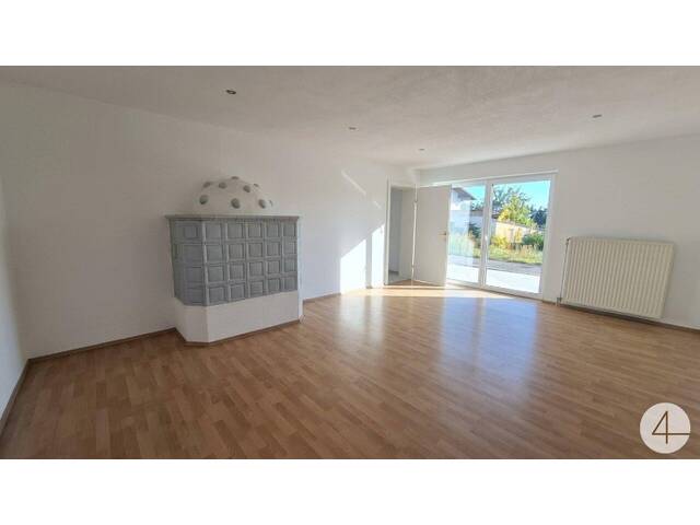 Immobilie in Schardenberg - Barrierefreie Terrassenwohnung mit Garage / leicht Renovierungsbedürftig - Bild 0