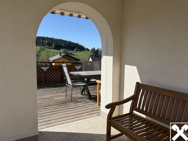 Immobilie in Kollerschlag - Wohnen mit Weitblick - großzügiges Haus mit landwirtschaftlicher Nutzfläche - Bild 2