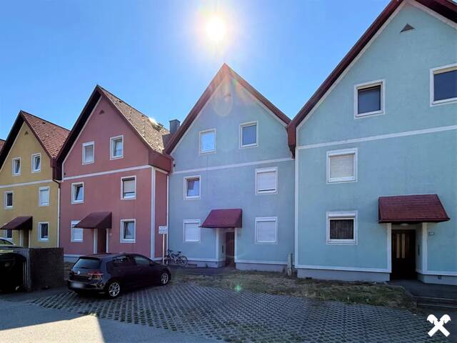 Immobilie in Ansfelden - Kleine Wohnung, großes Potenzial – 2-Zimmer-Wohnung mit Terrasse! - Bild 0