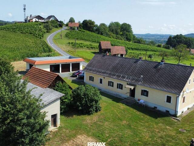 Immobilie in Tieschen - Lage, Lage, Lage - Rückzugsort im Grünen: Landhaus mit rund 8.000 m² Grundstück nahe Tieschen - Bild 2