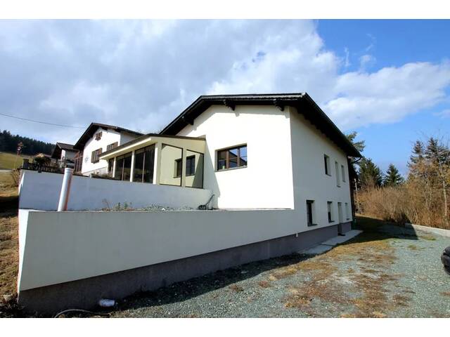 Immobilie in Feistritz am Wechsel - Familienparadies im Grünen - Großzügiges Einfamilienhaus mit Panorama-Wintergarten, Outdoor-Lounge und traumhaftem Fernblick - Bild 1