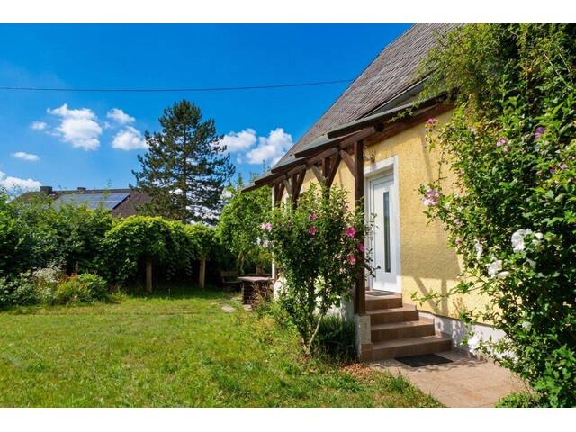Immobilie in St. Margarethen an der Raab - Landhaus, sonnige Lage- 1522m² Garten, Nebengebäude & Doppelcarport - Bild 0