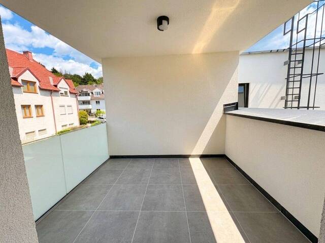 Immobilie in Kierling - EXKLUSIVE MAISONETTE MIT LOGGIA | MODERNER WOHNKOMFORT | KLIMAANLAGE VORBEREITET | FUSSBODENHEIZUNG & LUFTWÄRMEPUMPE ! - Bild 3
