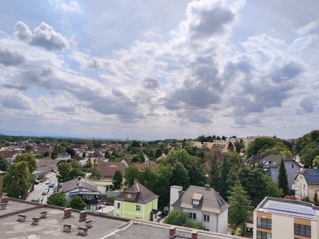 Immobilie in Linz - 1-Zimmer-Wohnung mit Balkon und eigenem überdachtem PKW-Abstellplatz - Bild 0