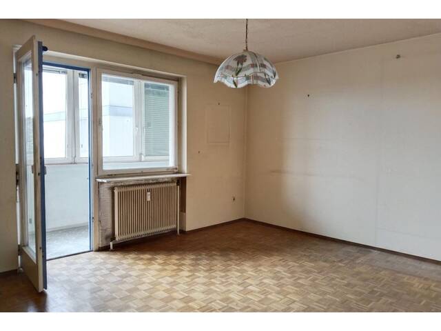 Immobilie in Linz - 1-Zimmer-Wohnung mit Balkon und eigenem überdachtem PKW-Abstellplatz - Bild 4