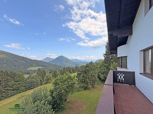Immobilie in Salzburg - Mehrfamilienhaus in wunderschöner Aussichtslage am Gaisberg - Bild 0