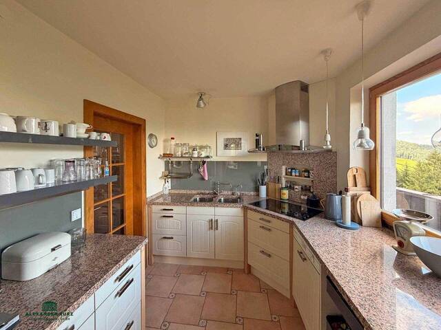 Immobilie in Salzburg - Mehrfamilienhaus in wunderschöner Aussichtslage am Gaisberg - Bild 2