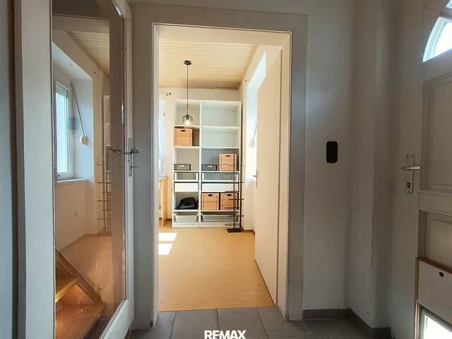 Immobilie in Teesdorf - Modernisiertes 3-Zi-Haus in Teesdorf mit Garten, Terrasse & Stellplatz - 329.000 € - Bild 2