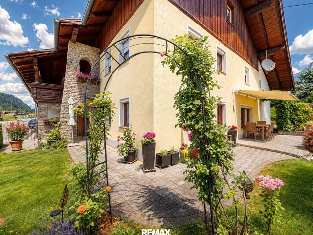 Immobilie in Pflach - Viel Platz, viele Möglichkeiten - Mehrfamilienhaus auf 1.700 m² Bauland! - Bild 0