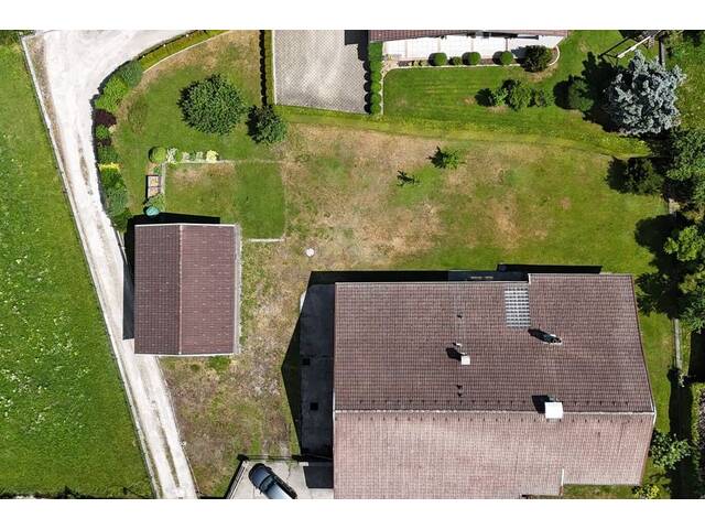 Immobilie in Pflach - Viel Platz, viele Möglichkeiten - Mehrfamilienhaus auf 1.700 m² Bauland! - Bild 4