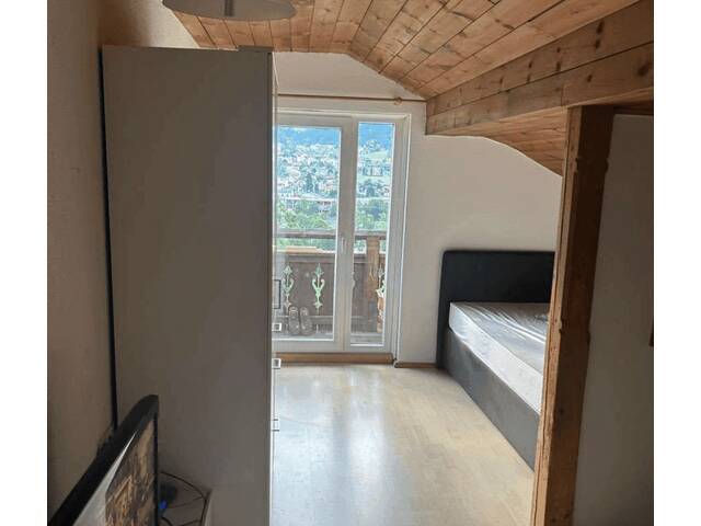 Immobilie in Buch - Dachgeschoss Wohnung - Bild 2
