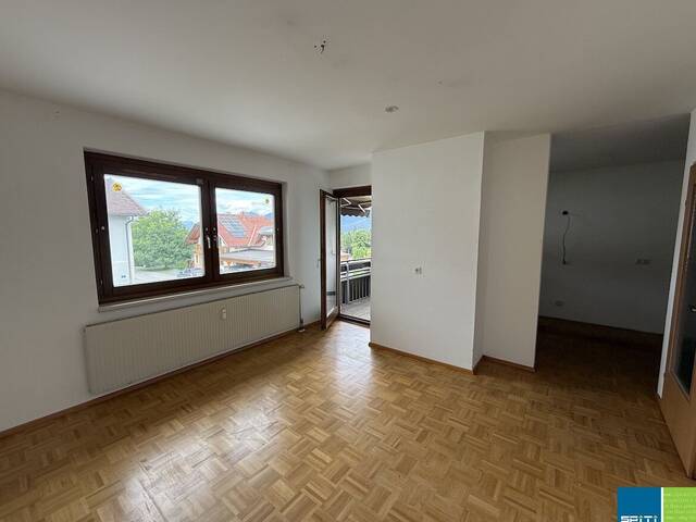 Immobilie in Arnoldstein - Arnoldstein, Am Hügel: Dreizimmerwohnung im ersten Halbgeschoss - Bild 0