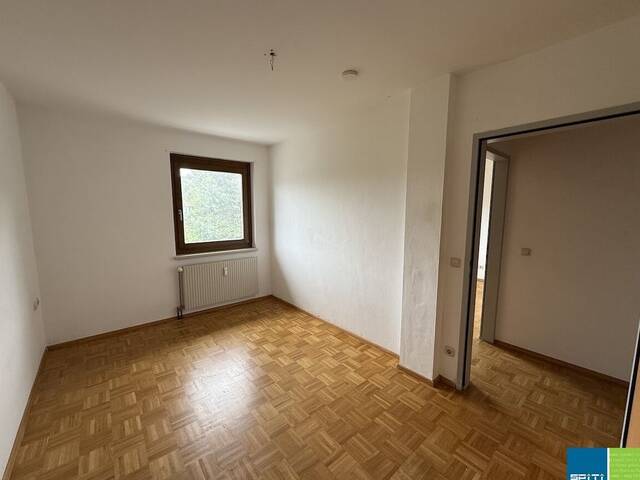 Immobilie in Arnoldstein - Arnoldstein, Am Hügel: Dreizimmerwohnung im ersten Halbgeschoss - Bild 1