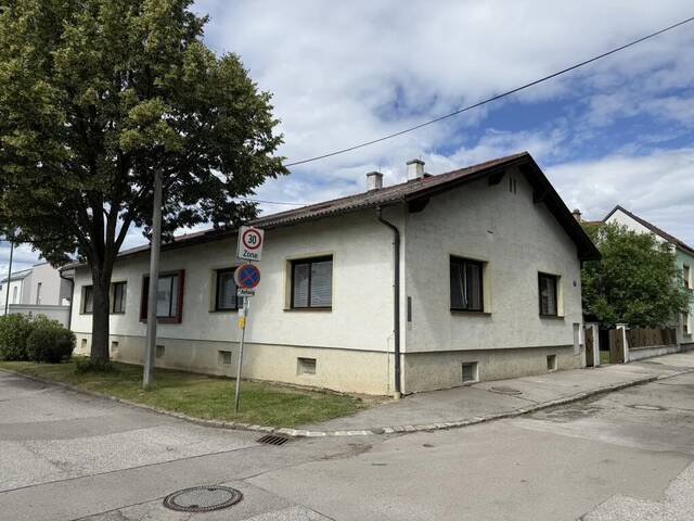 Immobilie in Pöttsching - Großes Wohnhaus mit 6 Schlafzimmern und Vollkeller - Bild 1