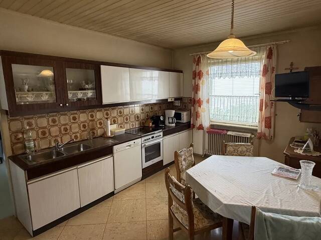 Immobilie in Pöttsching - Großes Wohnhaus mit 6 Schlafzimmern und Vollkeller - Bild 3