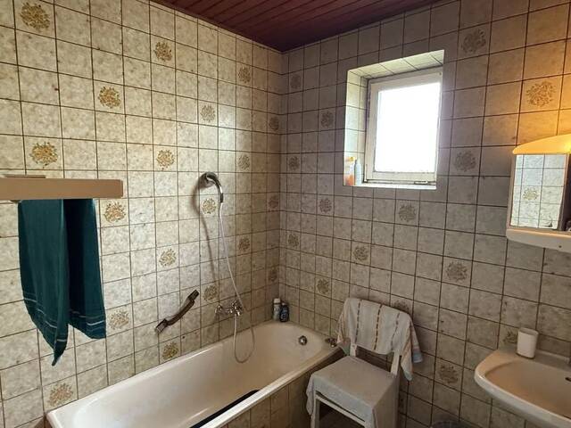Immobilie in Pöttsching - Großes Wohnhaus mit 6 Schlafzimmern und Vollkeller - Bild 4