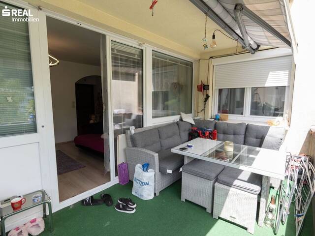 Immobilie in Neusiedl - Ruhelage mit traumhafter Aussicht - 80m², 3 Zi., Terrasse, 3- Liftstock, neue Küche, Klimaanlage, Massagebadewanne! - Bild 1