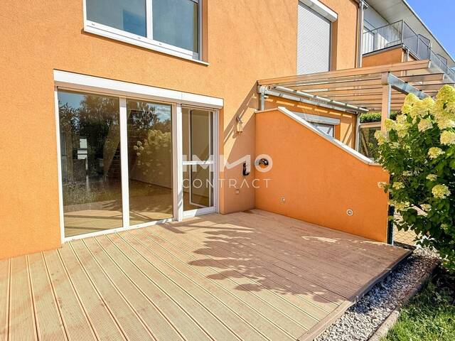 Immobilie in Seewalchen am Attersee - Großzügiges Reihenhaus mit Dachterrasse und Garten - Bild 0