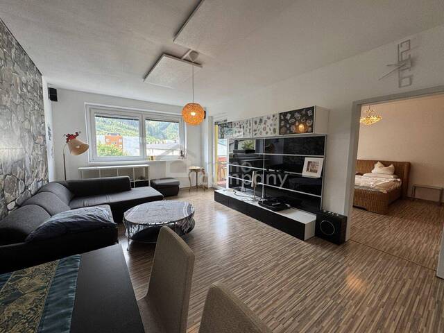 Immobilie in Leoben - Sonnige 3-Zimmer-Wohnung mit Südloggia, Parkplatz & Lift in Leoben-Göss - Bild 0