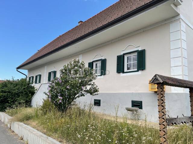 Immobilie in Kirchberg an der Raab - Historisches Anwesen mit rund 8.170 m² Bauland (Dorfgebiet) * Raum für Wohnen, Geschichte und neue Ideen - Bild 0