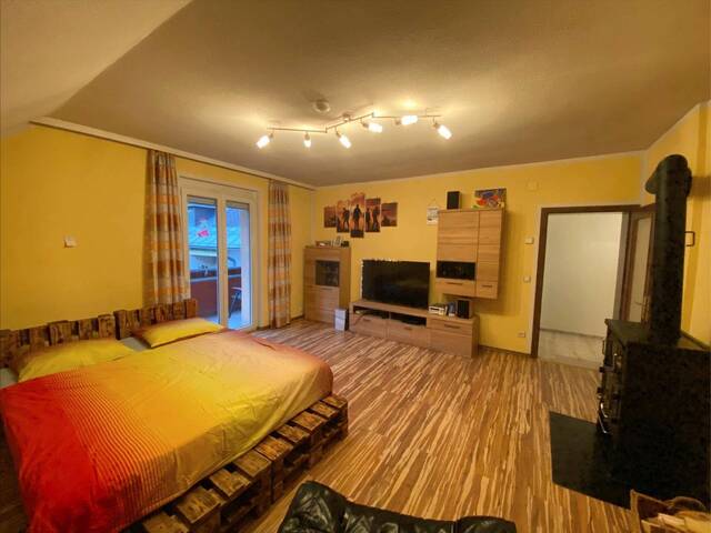 Immobilie in Obervellach - Teilmöblierte 3-Zimmer Dachgeschosswohnung mit Balkon und Keller - Bild 1