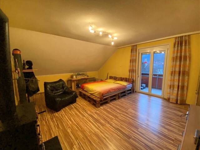 Immobilie in Obervellach - Teilmöblierte 3-Zimmer Dachgeschosswohnung mit Balkon und Keller - Bild 2