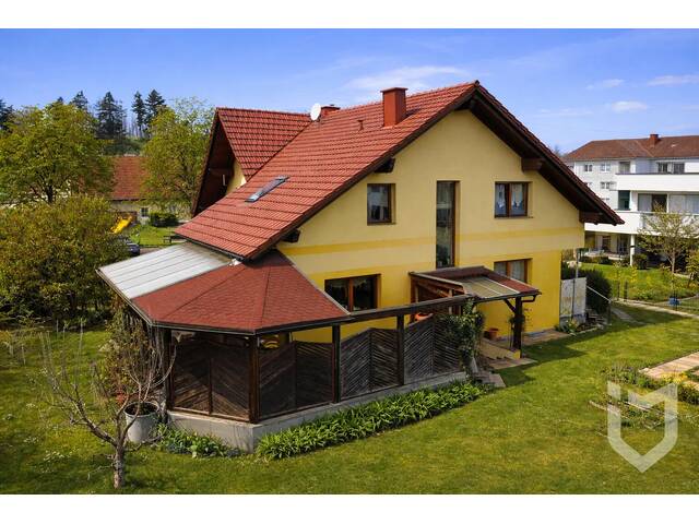 Immobilie in Kronstorf - FLEXIBEL WOHNEN | ZWEIFAMILIENHAUS MIT CHARME & SAUNA - Bild 1