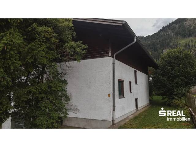 Immobilie in Vils - Solides Zweifamilienhaus mit großzügigem Grundstück und Entwicklungspotenzial in ruhiger Wohnlage von Vils - Bild 3