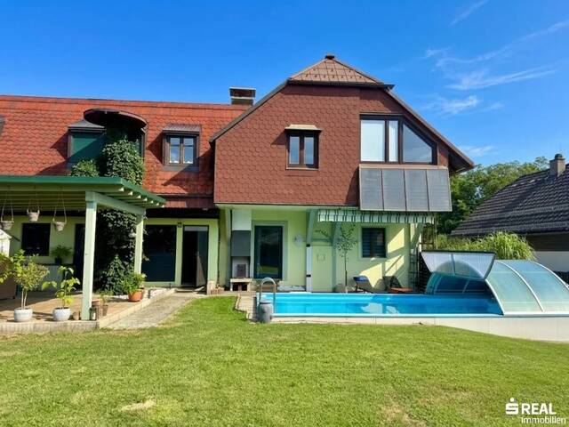Immobilie in Bodensdorf - Wohntraum am Fuße der Gerlitzen – Zweifamilienhaus mit Pool in Bodensdorf - Bild 0