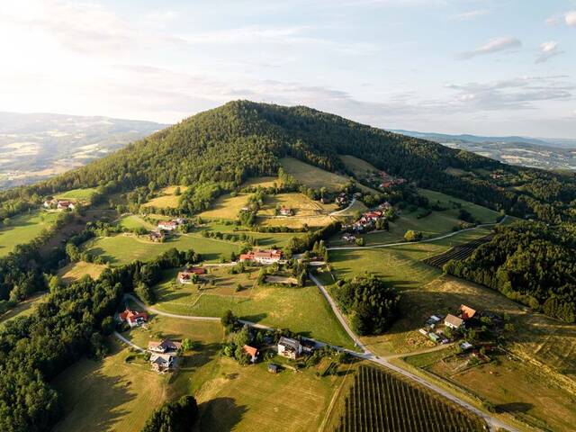 Immobilie in Höfling - Toskana-Villa mit Panoramablick am Kulm: Nur wenige Minuten vom Stubenbergsee entfernt - Bild 1
