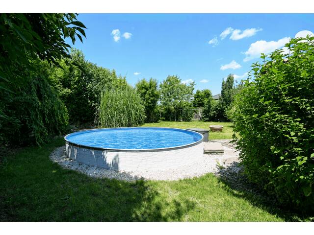 Immobilie in Singham - PALTING | Mediterraner Wohntraum mit Pool - außergewöhnlicher Bungalow in sonniger Grünlage - Bild 2
