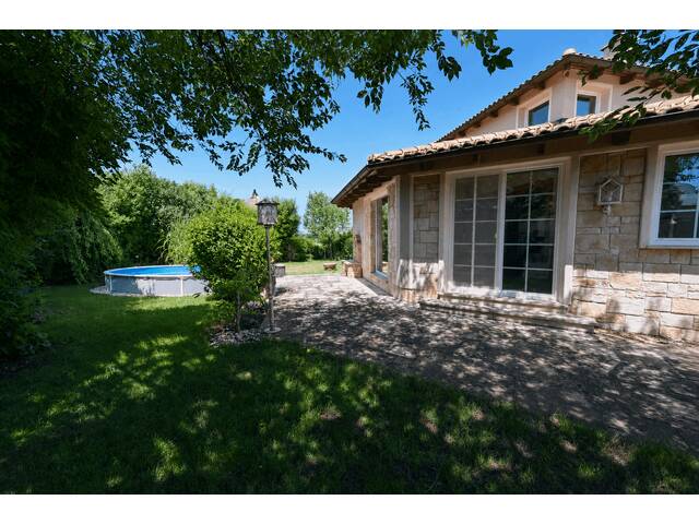 Immobilie in Singham - PALTING | Mediterraner Wohntraum mit Pool - außergewöhnlicher Bungalow in sonniger Grünlage - Bild 4