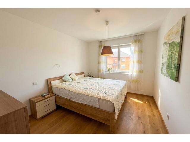 Immobilie in Neuhofen an der Krems - Neuwertige 3-Zimmer-Wohnung mit 77m² Wohnfläche, Südbalkon, 1x Tiefgaragenstellplatz & 1x Außenstellplatz, €320.000 - Bild 4