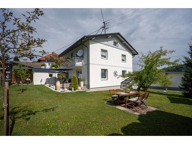 Immobilie in Ledenitzen - Sehr gepflegtes Ein-/Mehrfamilienhaus in unmittelbarer Faakersee - Nähe - Bild 2