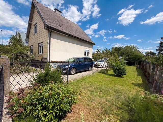 Immobilie in Böheimkirchen - Saniertes Einfamilienhaus mit Doppelgarage, Keller und großem Garten - Bild 0